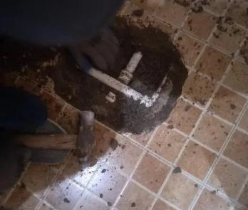 海拉尔卫生间漏水维修公司为您分享下卫生间渗水如何处理及注意事项