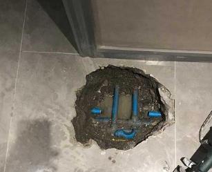 海拉尔阳台漏水维修公司分享下暖气管道漏水的原因有哪些